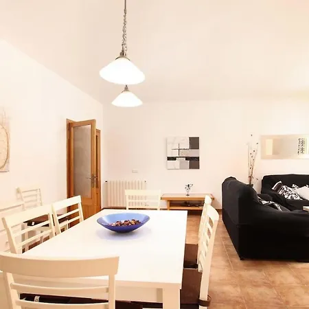Вілла Beautiful For 8 People Close To Pollensa By Renthousing *