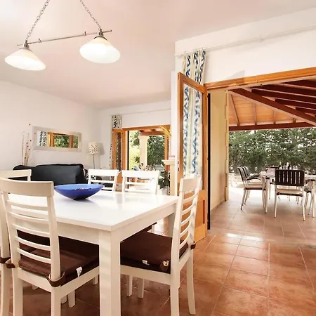 Beautiful For 8 People Close To Pollensa By Renthousing *