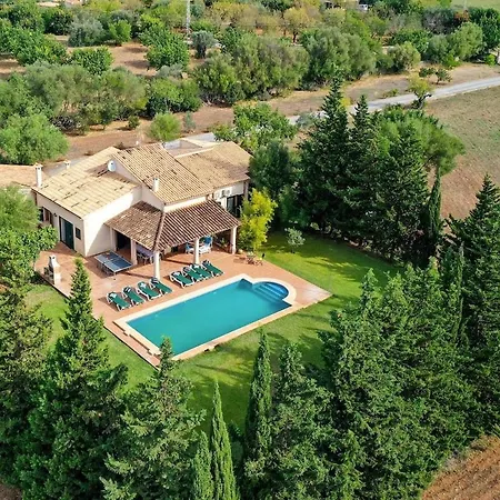 Beautiful For 8 People Close To Pollensa By Renthousing
