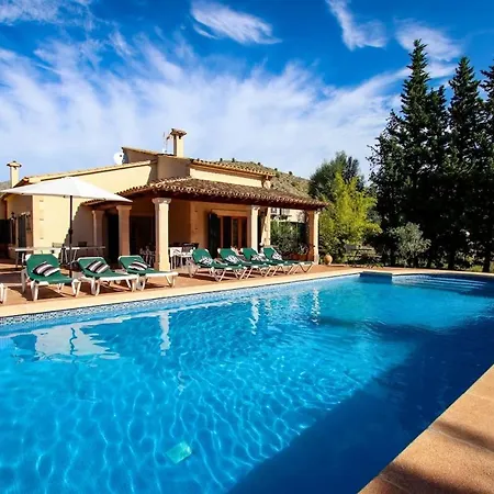 Beautiful For 8 People Close To Pollensa By Renthousing Villa *