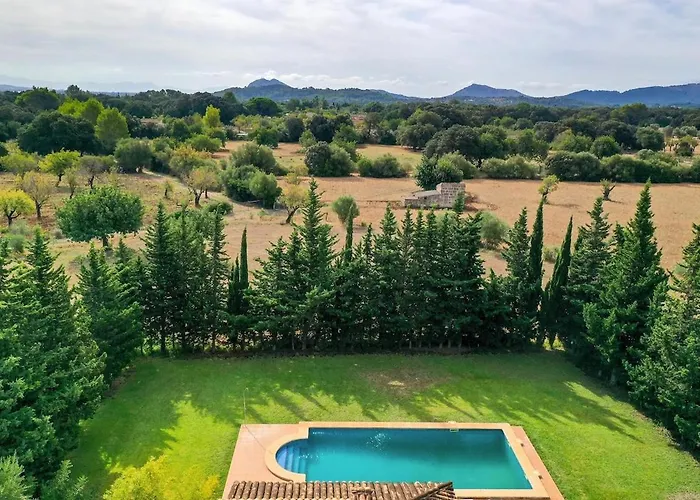 Beautiful For 8 People Close To Pollensa By Renthousing