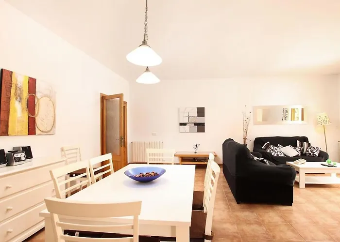 Willa Beautiful For 8 People Close To Pollensa By Renthousing *
