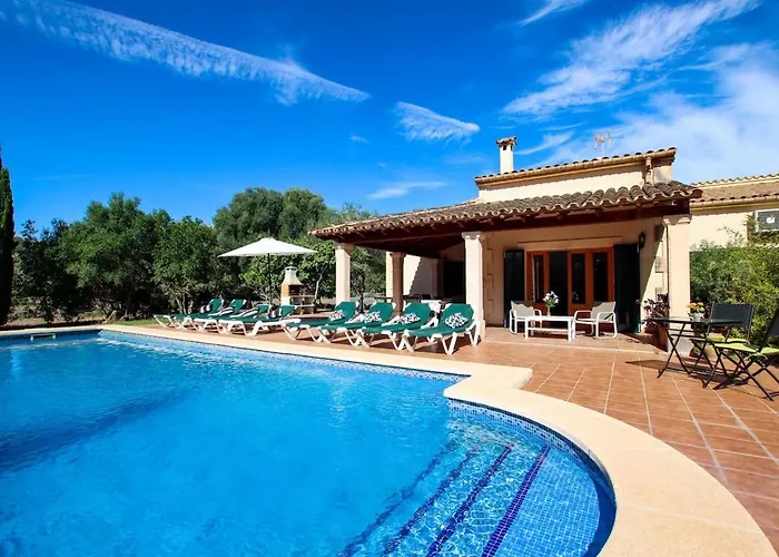 Beautiful For 8 People Close To Pollensa By Renthousing Willa Port de Pollença