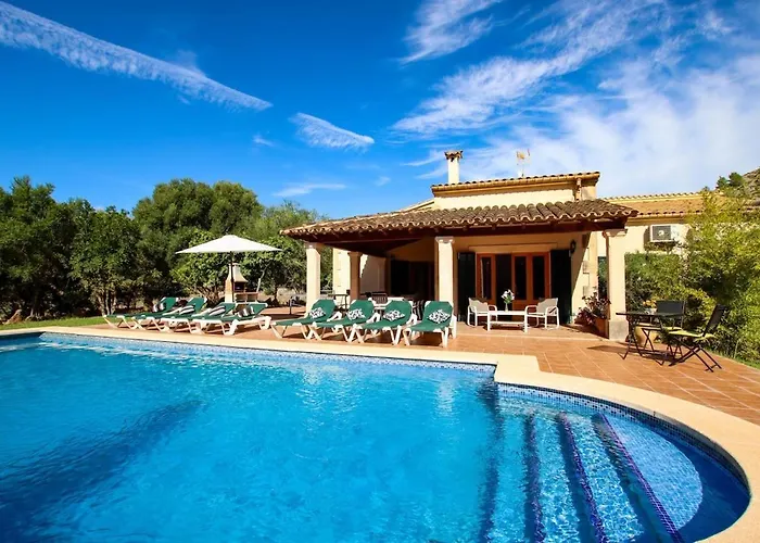 Beautiful For 8 People Close To Pollensa By Renthousing Willa *